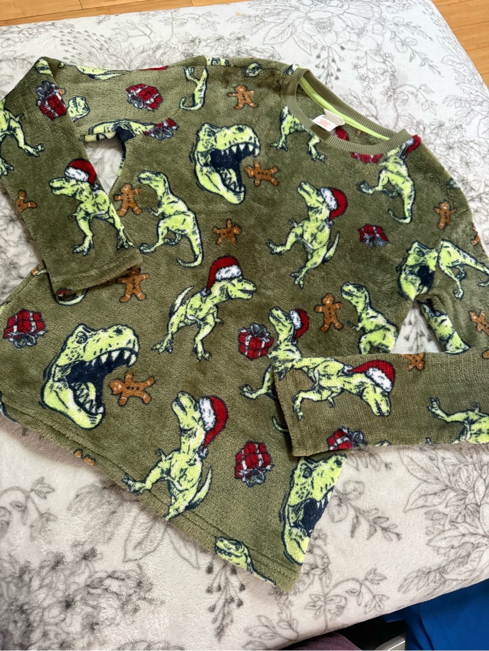 Christmas sweater Kids Green Dino Holiday Fleece Top cat & Jack size 10-12